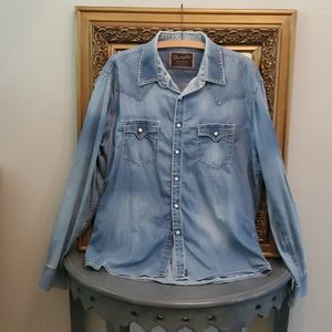 Wrangler Retro Button-down